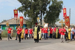 Паломники со всей Сибири съехались к храму Серафима Саровского в село Турнаево