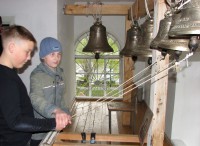 Первые уроки звонарного дела