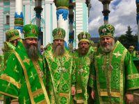 Епископ Филипп сослужил Патриарху Кириллу в Литургии в Троице-Сергиевой Лавре вместе с сонмом епископов РПЦ