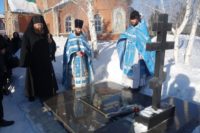 Литургия и панихида по первому настоятелю и строителю Кафедрального собора г. Карасука (видео)