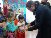 Поздравление детей-сирот с праздником Святой Пасхи!