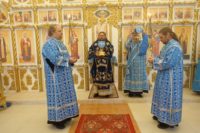 Архиерейская Литургия в храме во имя св. благоверного князя Глеба с. Кирзы в день празднования Похвалы Пресвятой Богородицы