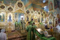 Епископ Филипп принял участие в Божественной литургии в Вознесенском соборе  г. Новосибирска в день встречи ковчега с частицей мощей св. блж. Матроны Московской