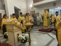 Епископ Варнава возглавил Всенощное бдение накануне дня памяти апостола Андрея Первозванного в Карасуке